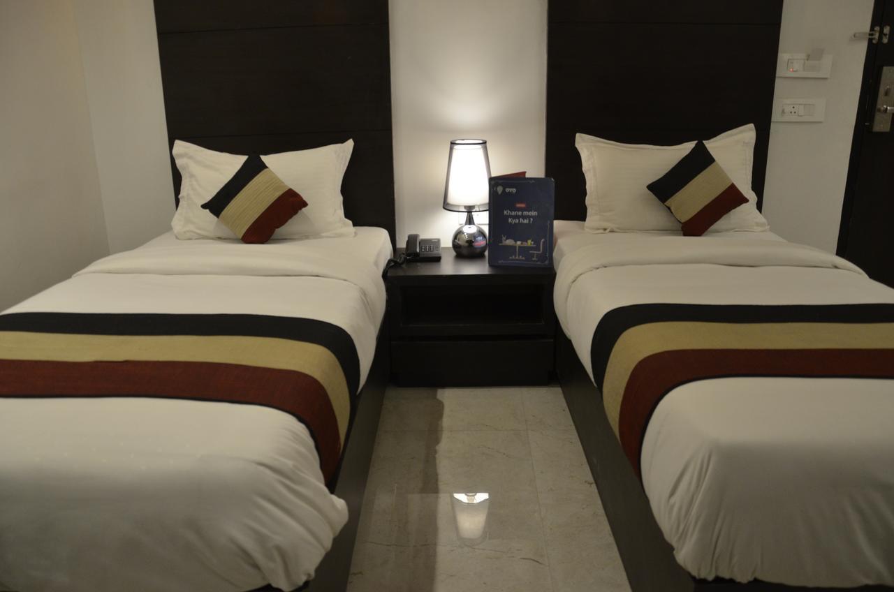 Oyo 1358 Hotel Crossroad 勒克瑙 外观 照片